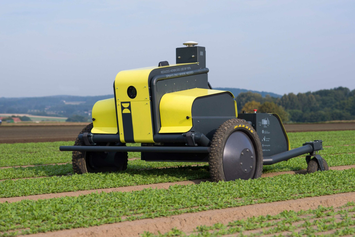 Autonomous Machinery & Robotics—The Evolution of Self-Driving Tractors, Weeders, and Harvesters