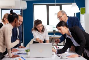 Weak Team Discipline: Follow Roles During High-Pressure Moments
