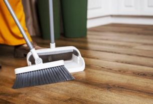 Muddy Entry Floors - Clean Dirt Without Spreading Mess